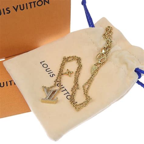 ketting louis vuitton mannen|Louis Vuitton pendants for men.